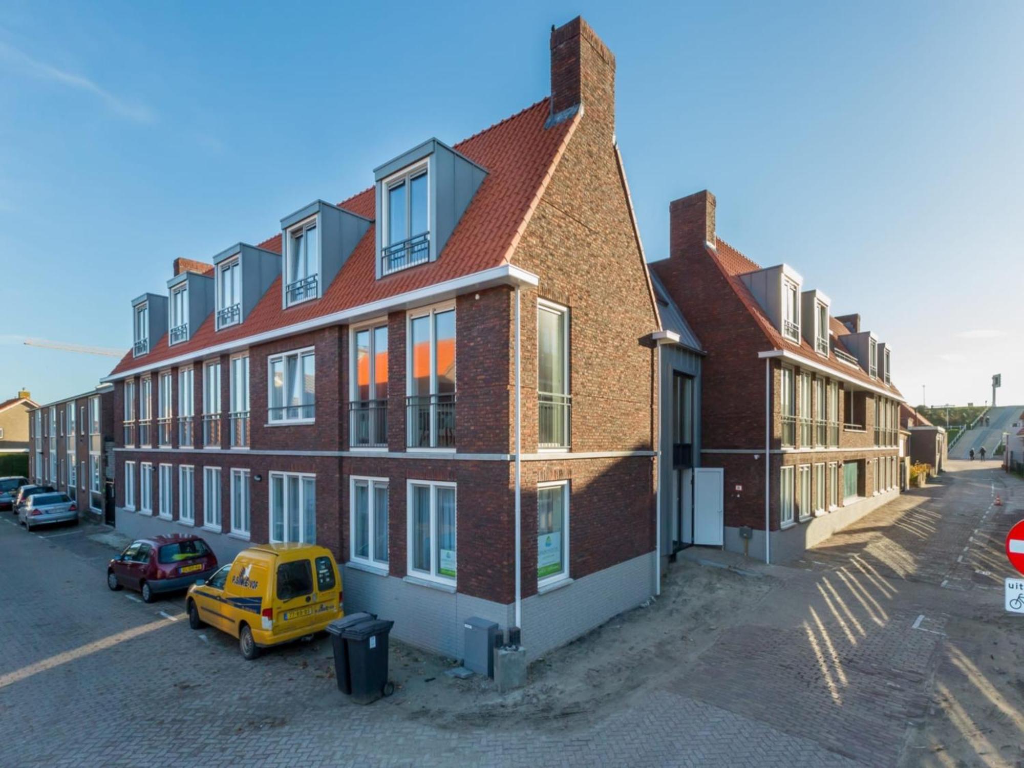 Lush Apartment In Zoutelande Near Beach Bagian luar foto