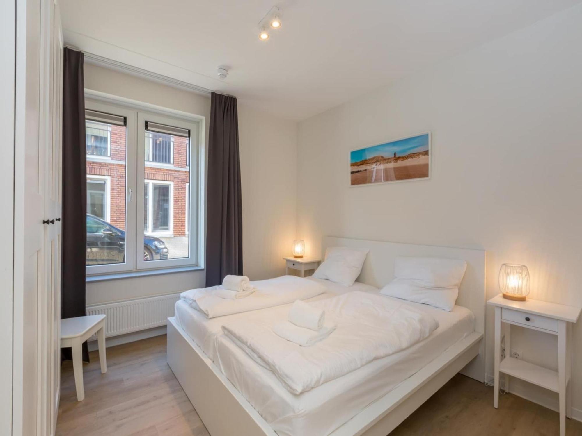 Lush Apartment In Zoutelande Near Beach Bagian luar foto